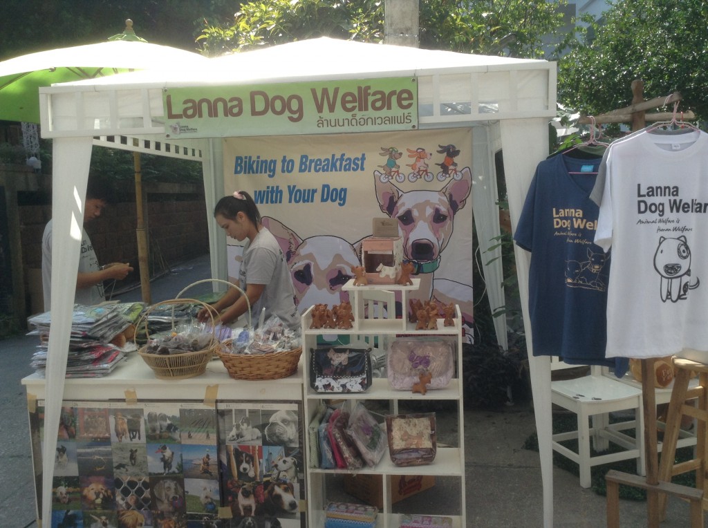 Lanna Dog booth NAP 2013